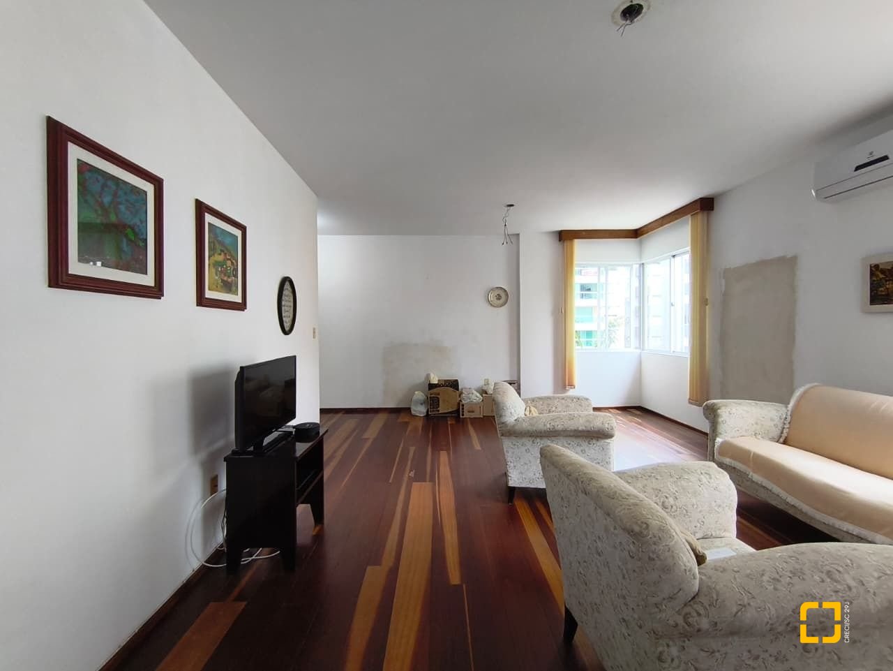 Apartamento com 92m², 3 quartos (sendo 1 suíte), 1 garagem, no bairro Centro em Florianópolis