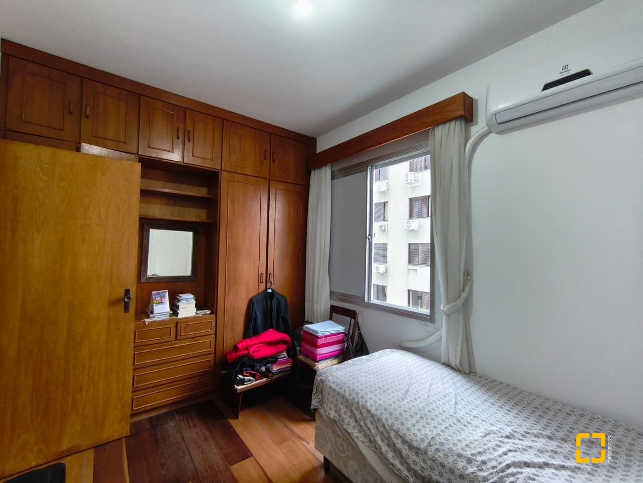 Apartamento com 92m², 3 quartos (sendo 1 suíte), 1 garagem, no bairro Centro em Florianópolis