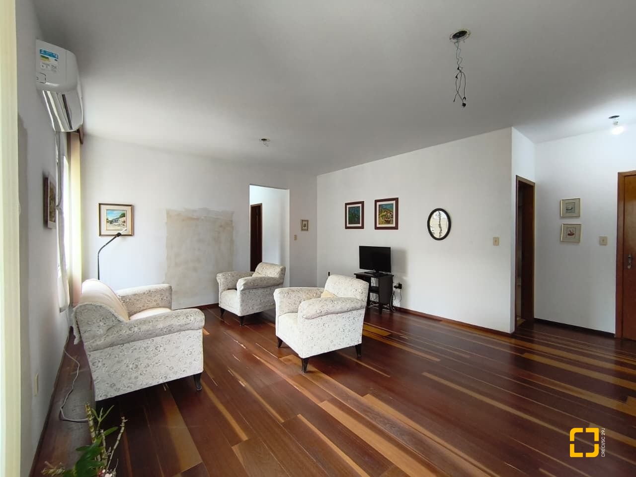 Apartamento com 92m², 3 quartos (sendo 1 suíte), 1 garagem, no bairro Centro em Florianópolis