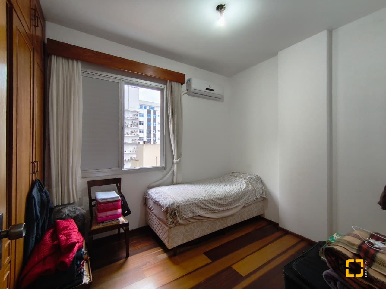 Apartamento com 92m², 3 quartos (sendo 1 suíte), 1 garagem, no bairro Centro em Florianópolis