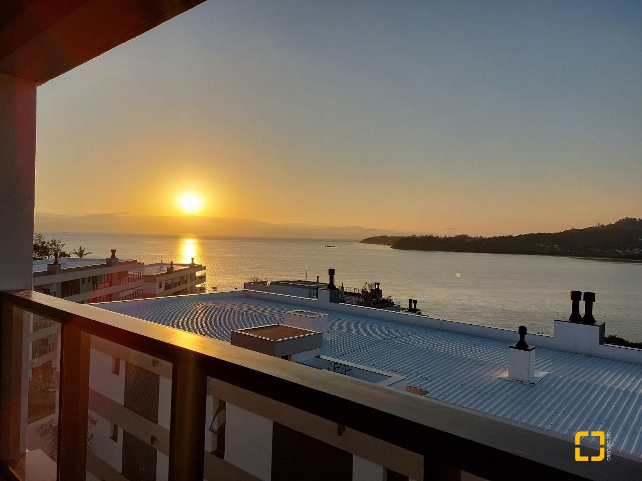 Apartamento com 134m², 6 quartos (sendo 3 suítes), 3 garagens, no bairro João Paulo em Florianópolis