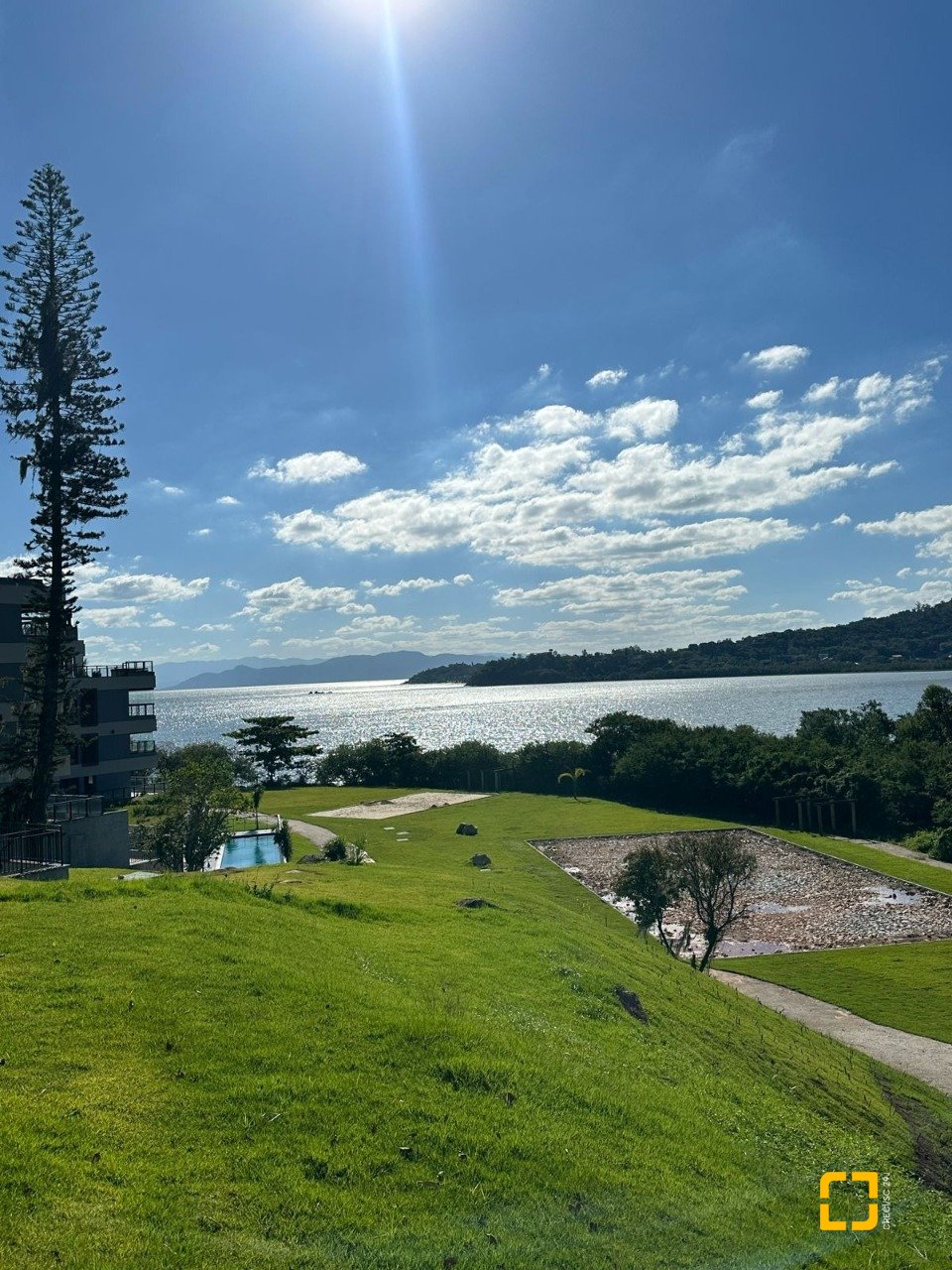 Apartamento com 134m², 6 quartos (sendo 3 suítes), 3 garagens, no bairro João Paulo em Florianópolis