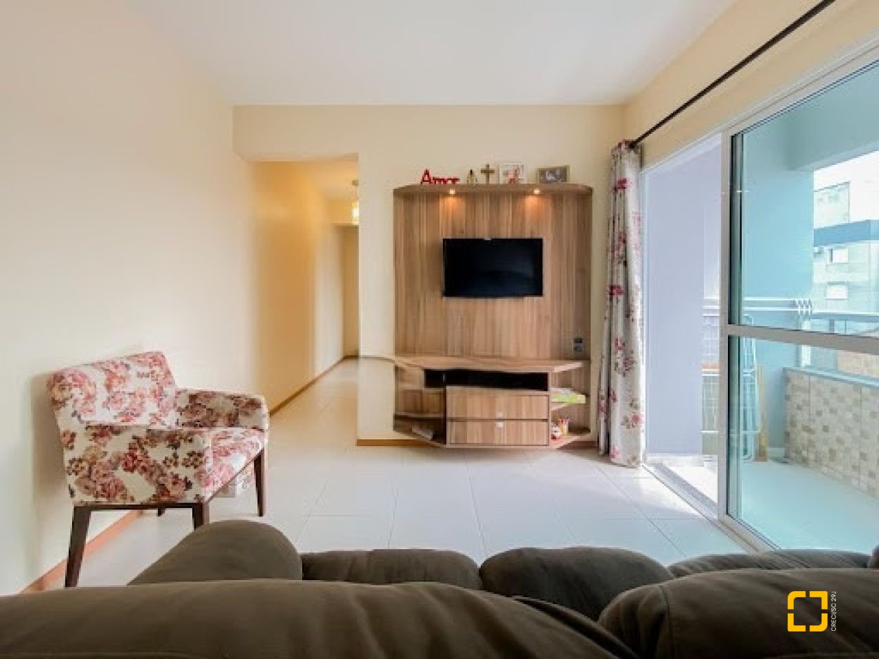 Apartamento com 59m², 2 quartos, 1 garagem, no bairro Serraria em São José