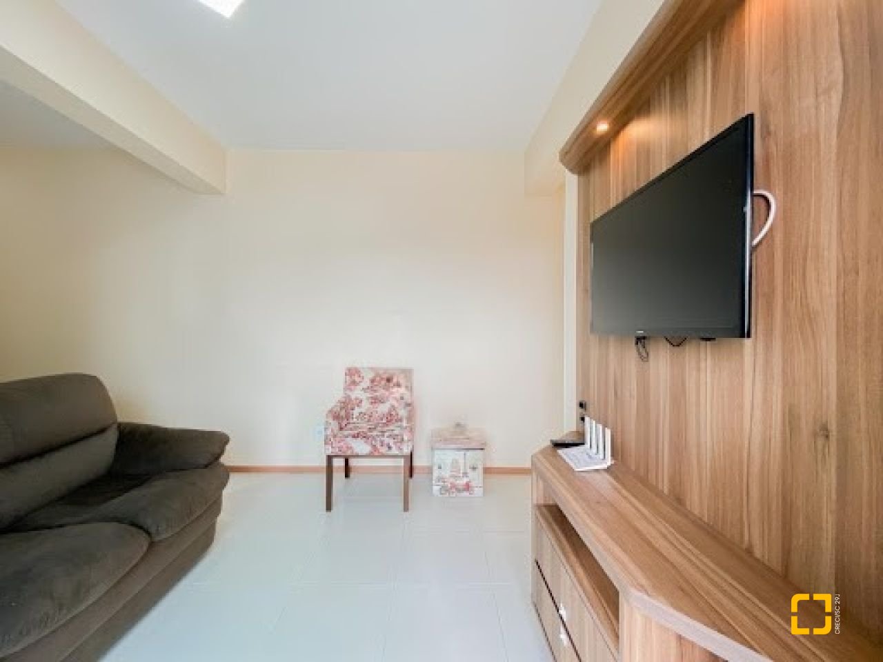Apartamento com 59m², 2 quartos, 1 garagem, no bairro Serraria em São José
