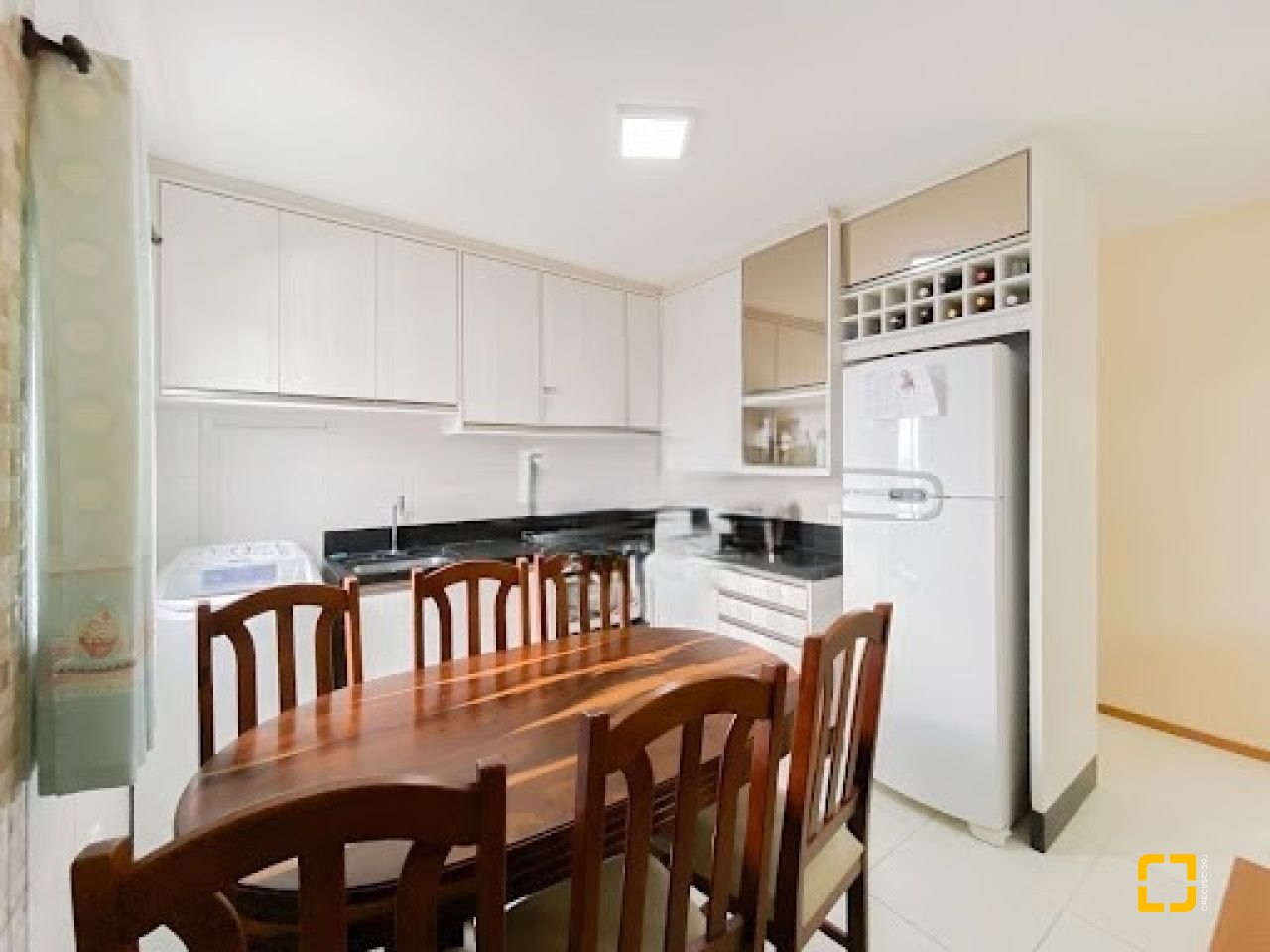 Apartamento com 59m², 2 quartos, 1 garagem, no bairro Serraria em São José