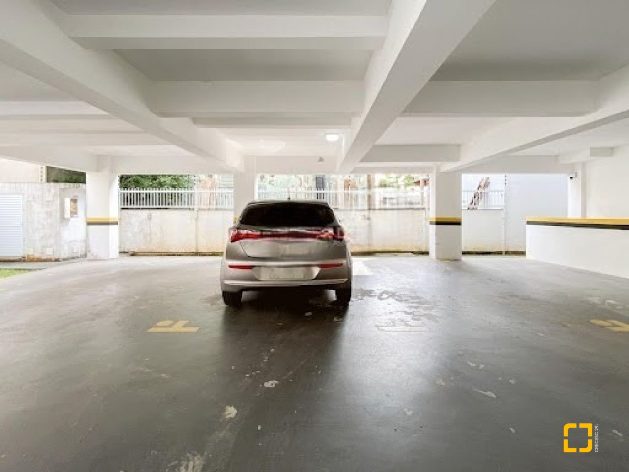 Apartamento com 59m², 2 quartos, 1 garagem, no bairro Serraria em São José