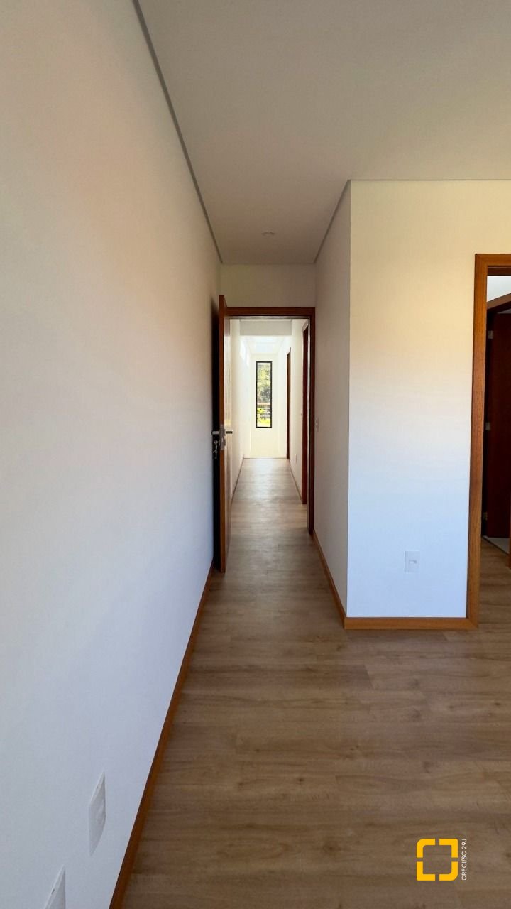 Casa com 164m², 4 quartos (sendo 1 suíte), 2 garagens, no bairro Pântano do Sul em Florianópolis
