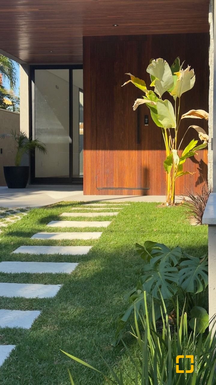 Casa com 164m², 4 quartos (sendo 1 suíte), 2 garagens, no bairro Pântano do Sul em Florianópolis