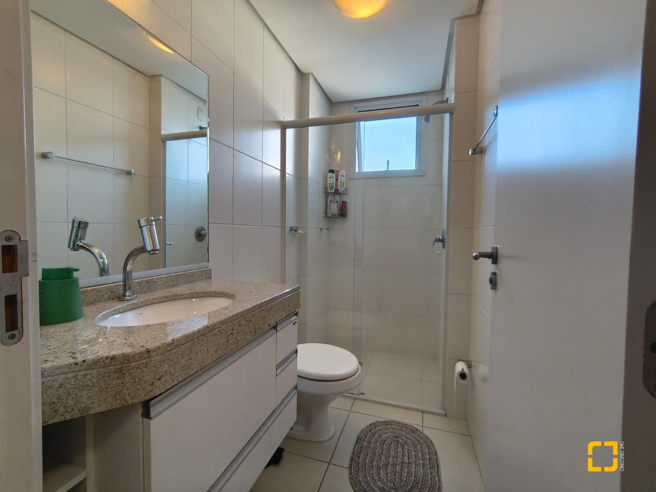 Apartamento com 65m², 3 quartos (sendo 1 suíte), 1 garagem, no bairro Trindade em Florianópolis