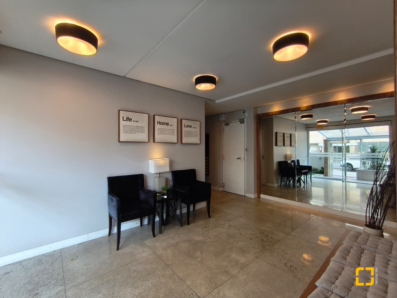 Apartamento com 65m², 3 quartos (sendo 1 suíte), 1 garagem, no bairro Trindade em Florianópolis