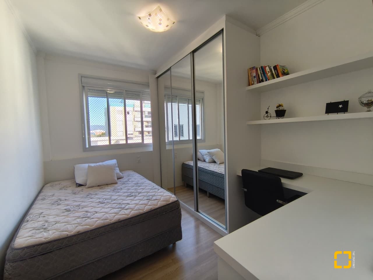 Apartamento com 65m², 3 quartos (sendo 1 suíte), 1 garagem, no bairro Trindade em Florianópolis