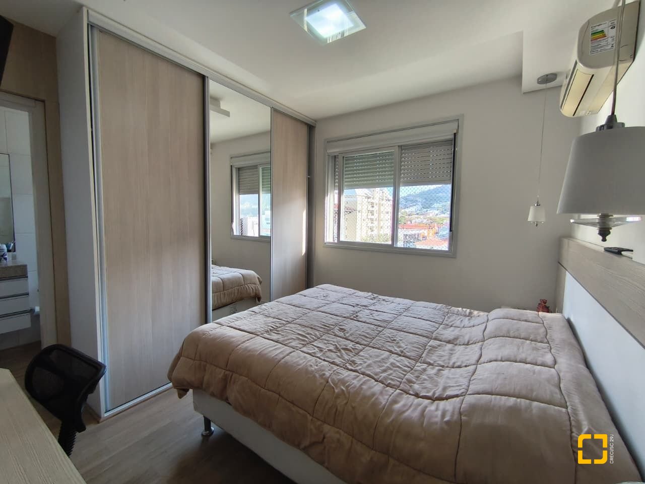 Apartamento com 65m², 3 quartos (sendo 1 suíte), 1 garagem, no bairro Trindade em Florianópolis