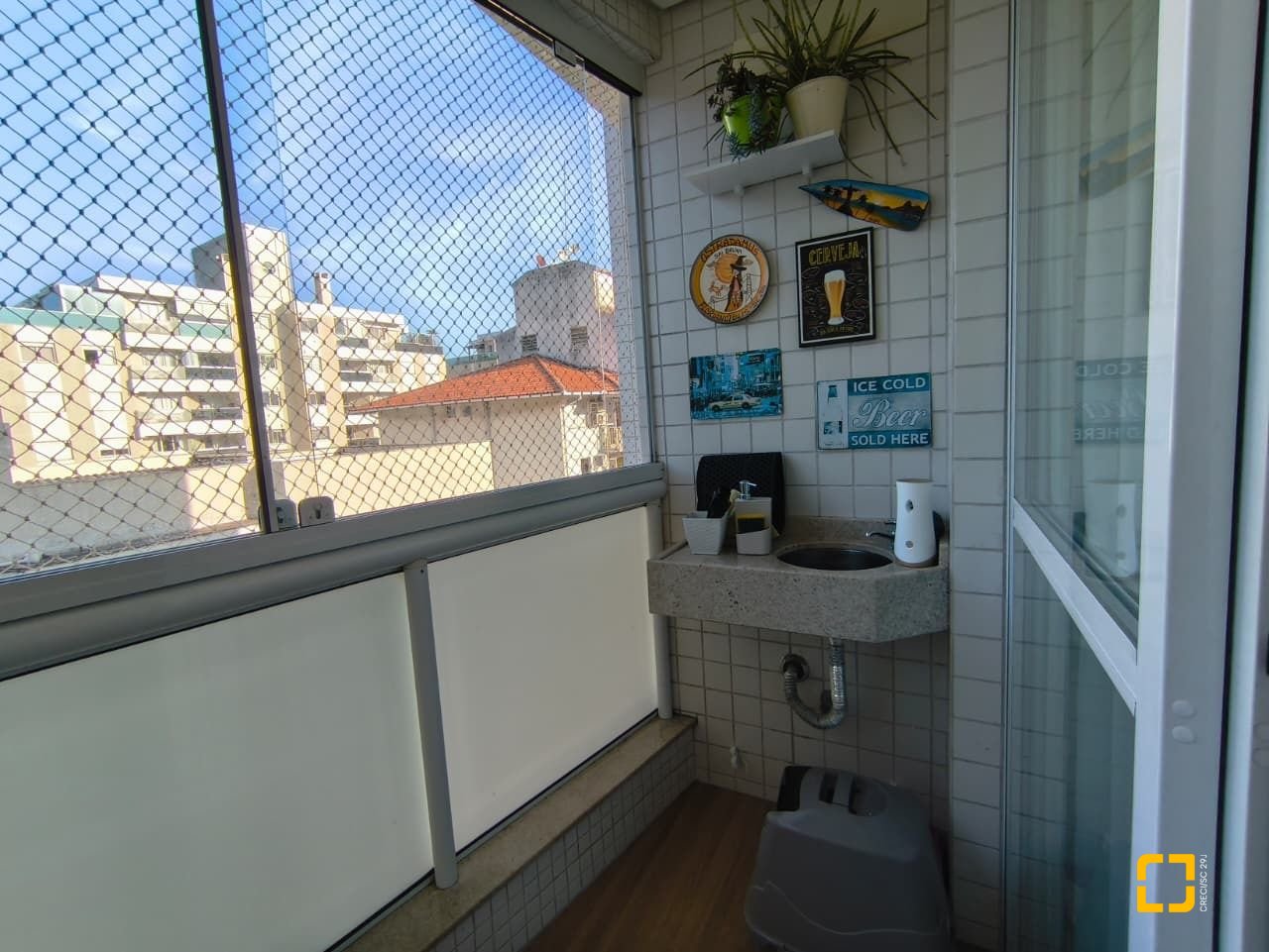 Apartamento com 65m², 3 quartos (sendo 1 suíte), 1 garagem, no bairro Trindade em Florianópolis