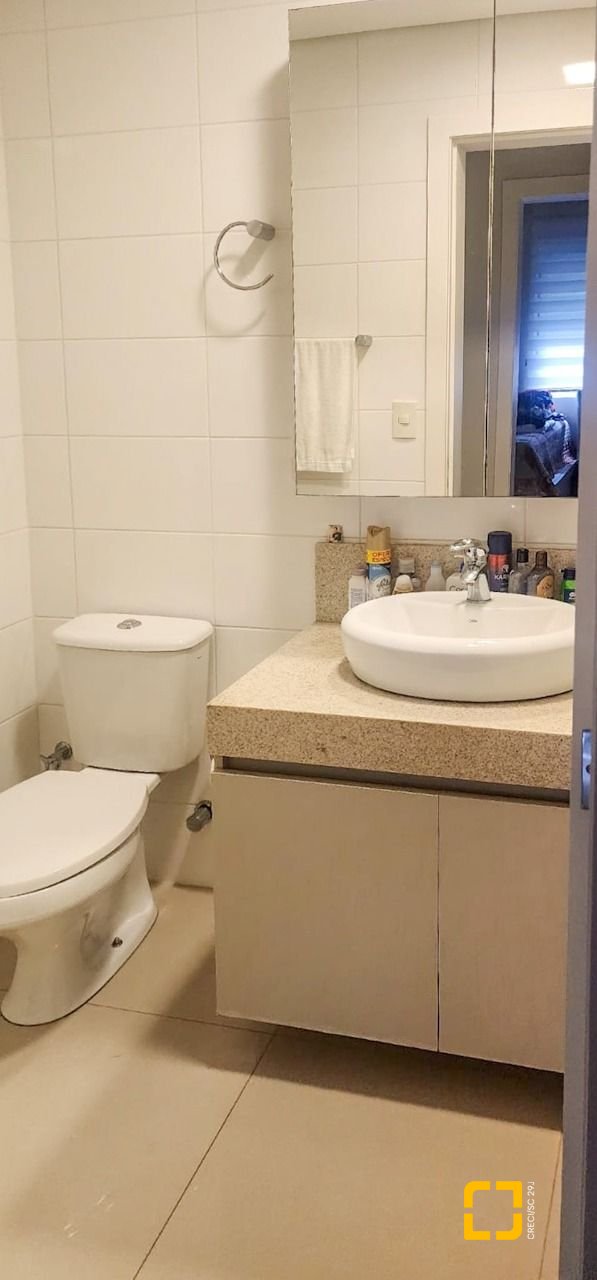 Cobertura com 178m², 5 quartos (sendo 2 suítes), 2 garagens, no bairro Monte Verde em Florianópolis