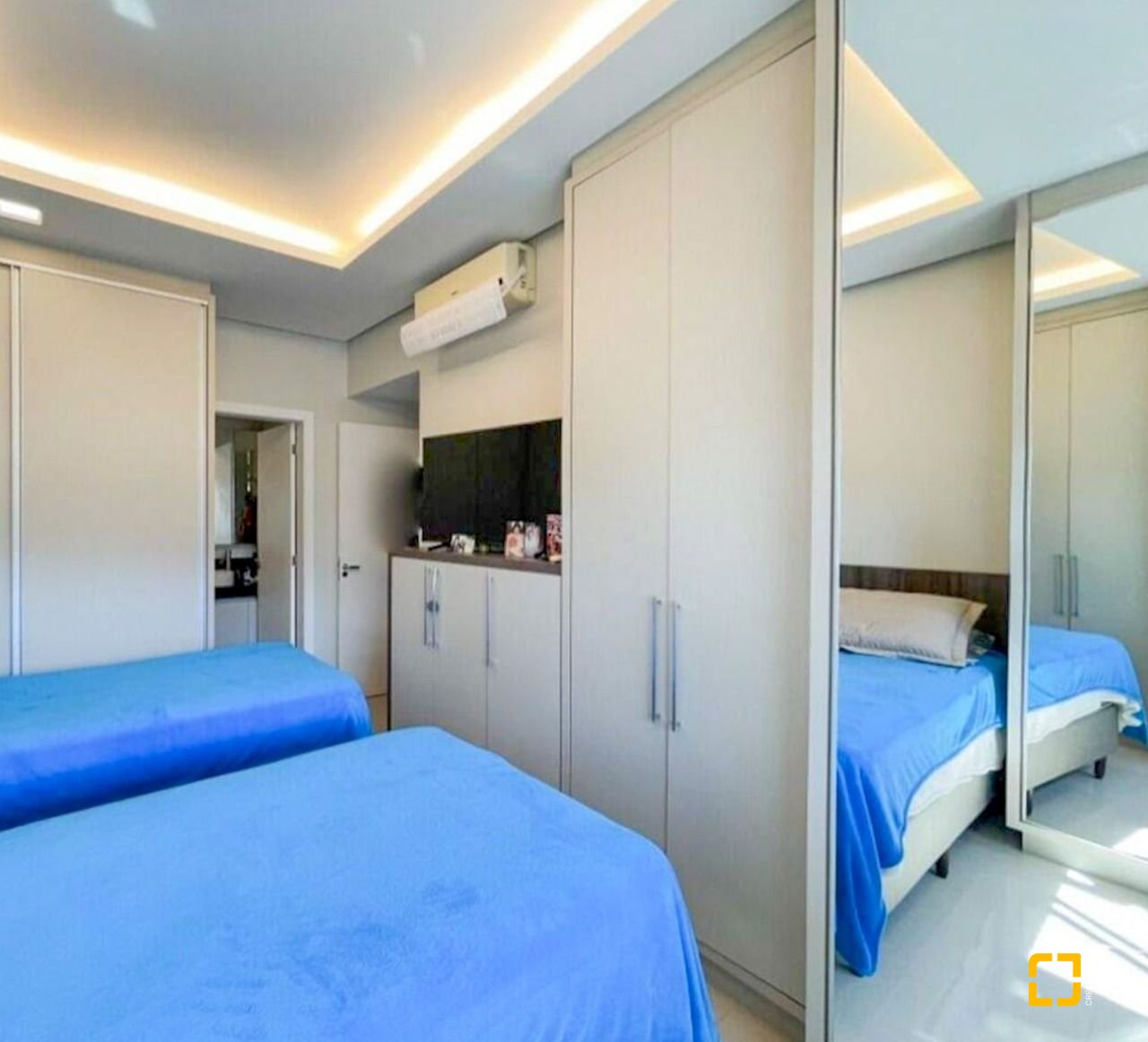Cobertura com 178m², 5 quartos (sendo 2 suítes), 2 garagens, no bairro Monte Verde em Florianópolis