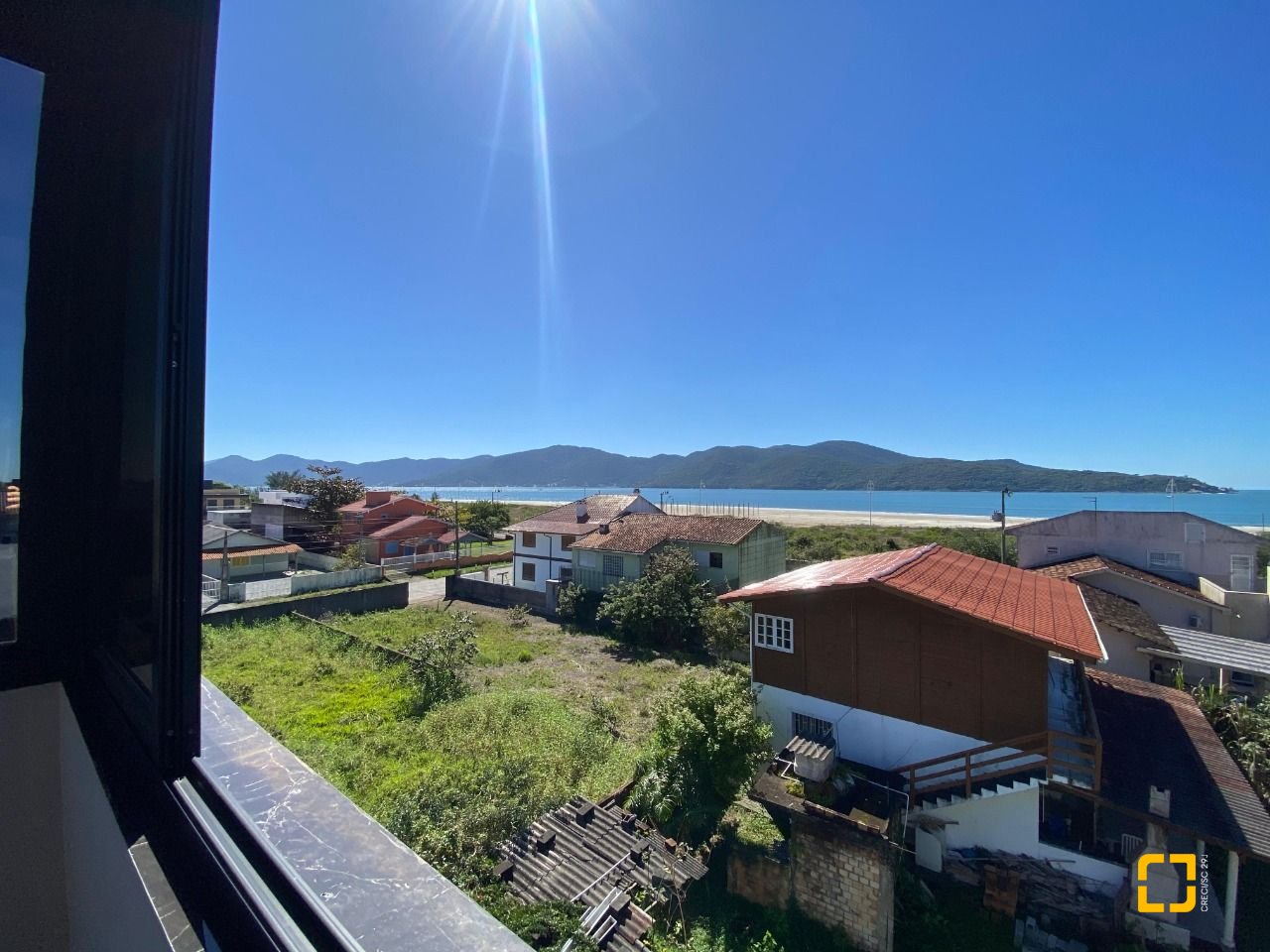 Casa com 300m², 4 quartos (sendo 2 suítes), 2 garagens, no bairro Praia do Sonho (Ens Brito) em Palhoça