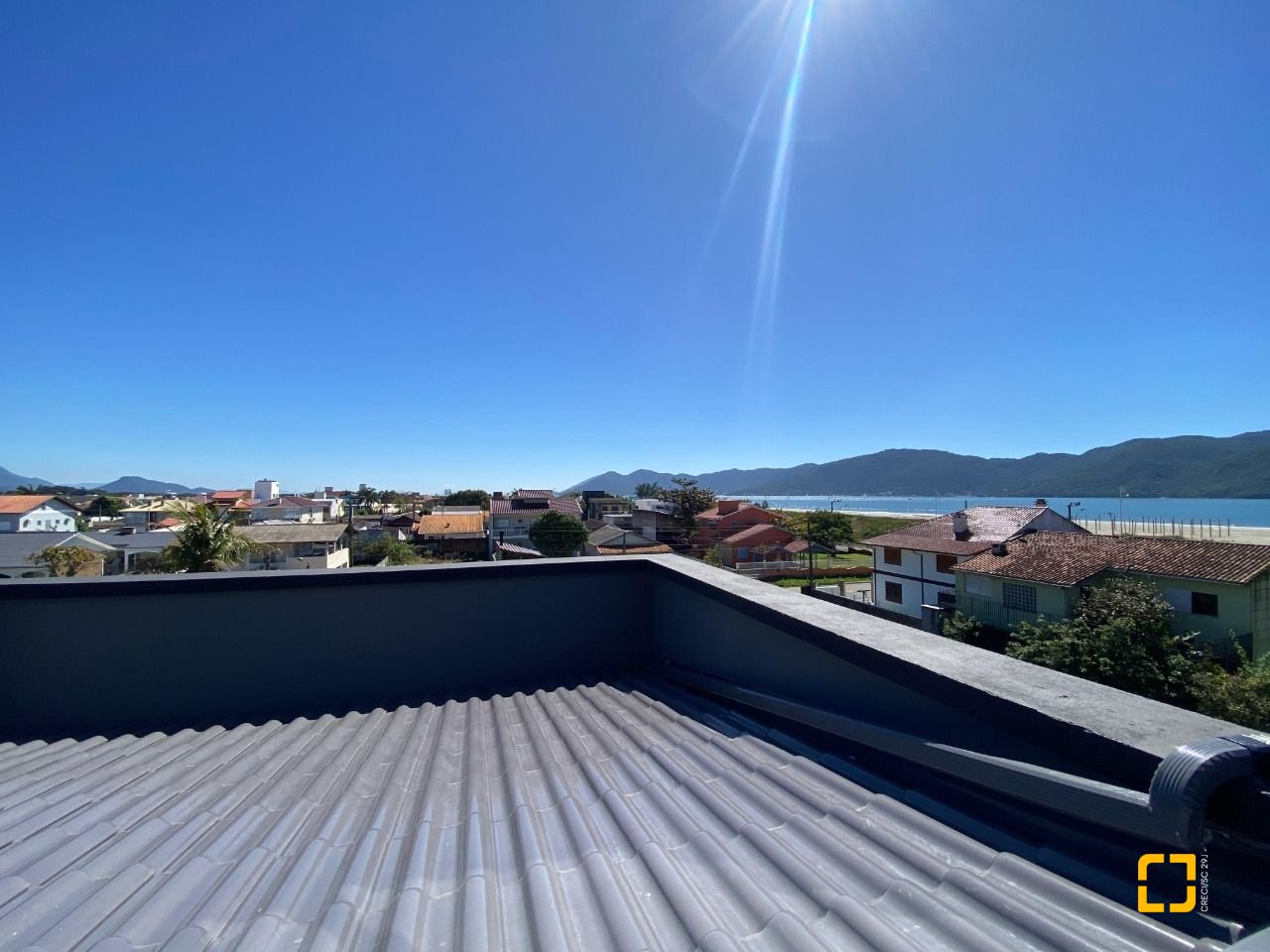 Casa com 300m², 4 quartos (sendo 2 suítes), 2 garagens, no bairro Praia do Sonho (Ens Brito) em Palhoça