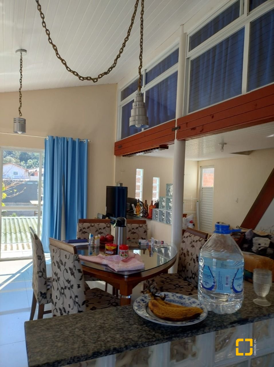 Hotel com 284m², 10 quartos (sendo 1 suíte), 6 garagens, no bairro Canasvieiras em Florianópolis