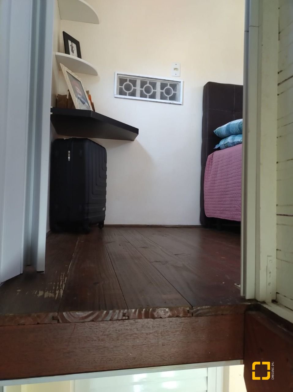 Hotel com 284m², 10 quartos (sendo 1 suíte), 6 garagens, no bairro Canasvieiras em Florianópolis