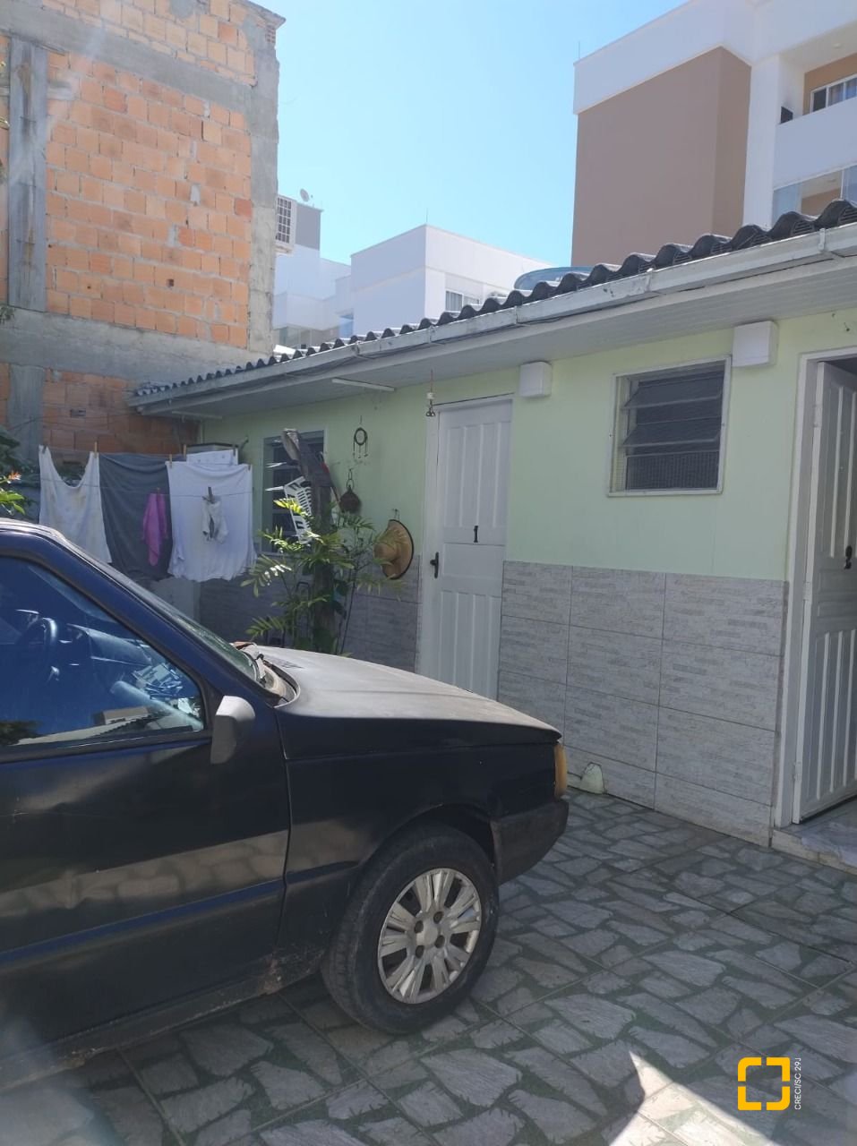 Hotel com 284m², 10 quartos (sendo 1 suíte), 6 garagens, no bairro Canasvieiras em Florianópolis