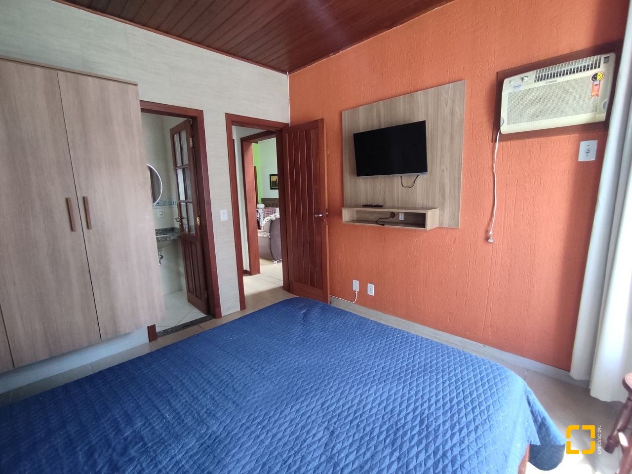 Casa com 279m², 12 quartos (sendo 5 suítes), 4 garagens, no bairro Canasvieiras em Florianópolis