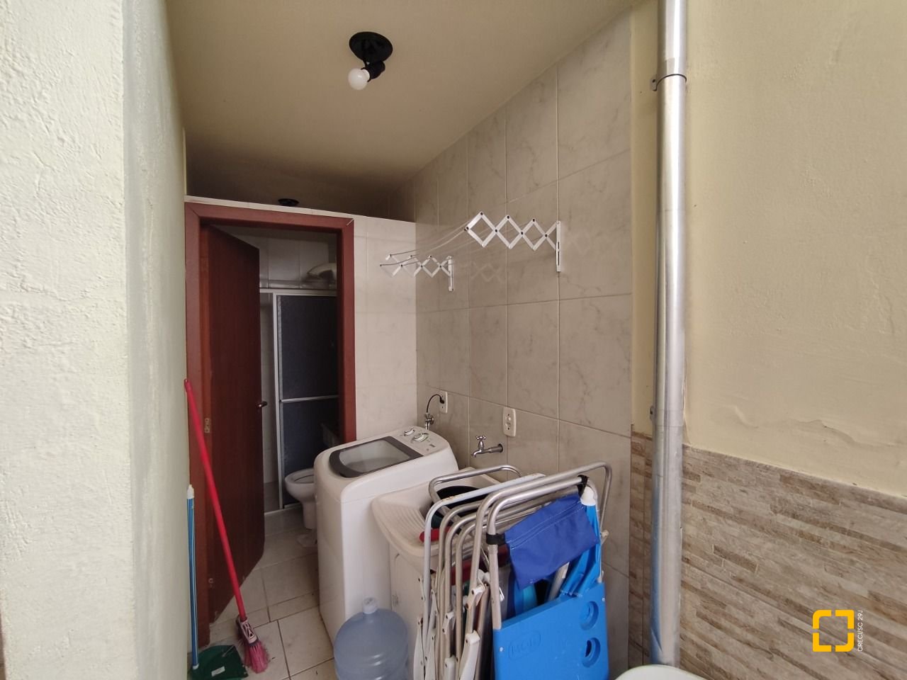 Casa com 279m², 12 quartos (sendo 5 suítes), 4 garagens, no bairro Canasvieiras em Florianópolis