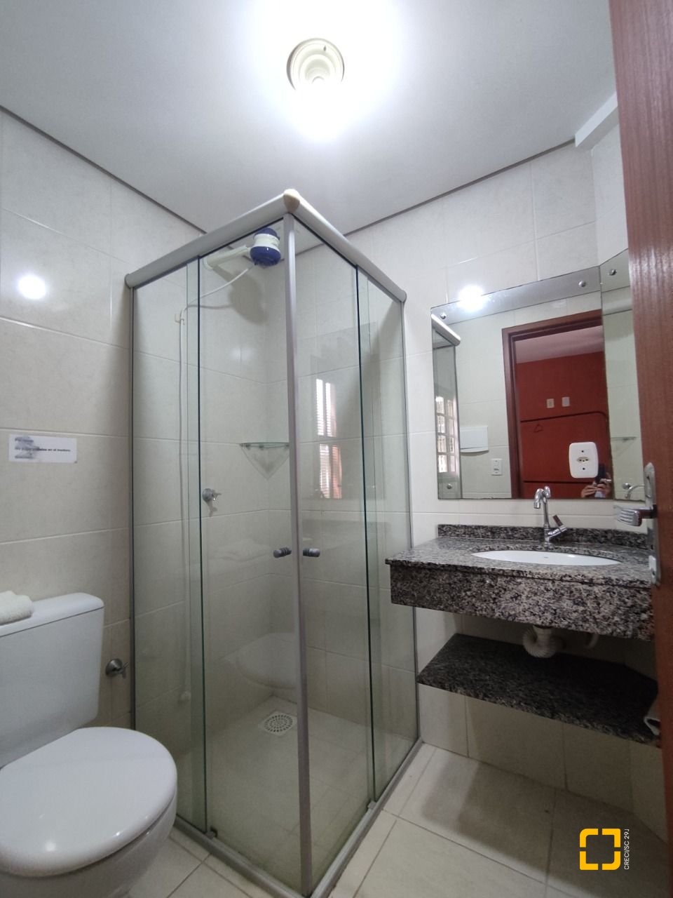 Casa com 279m², 12 quartos (sendo 5 suítes), 4 garagens, no bairro Canasvieiras em Florianópolis