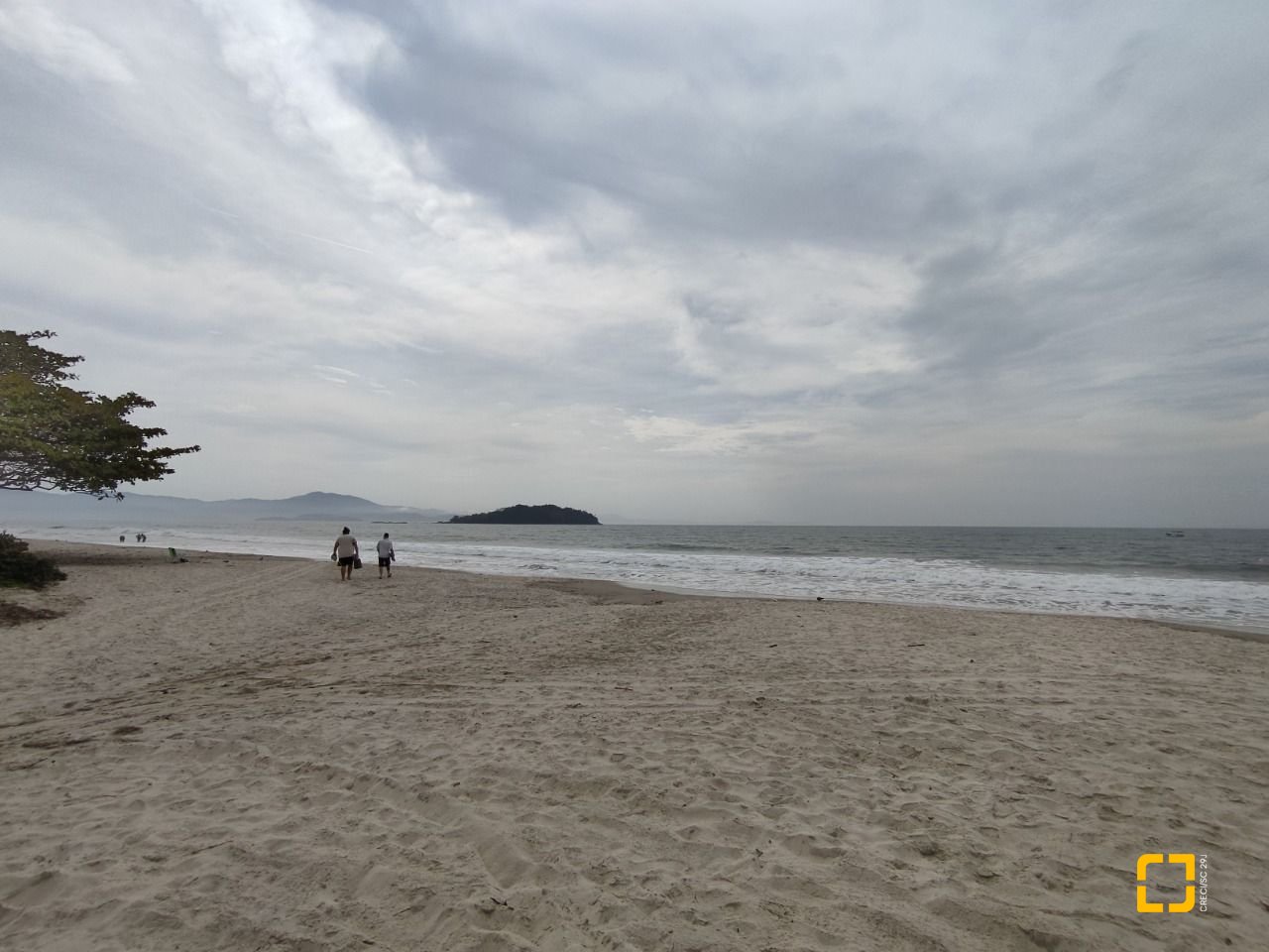 Casa com 279m², 12 quartos (sendo 5 suítes), 4 garagens, no bairro Canasvieiras em Florianópolis