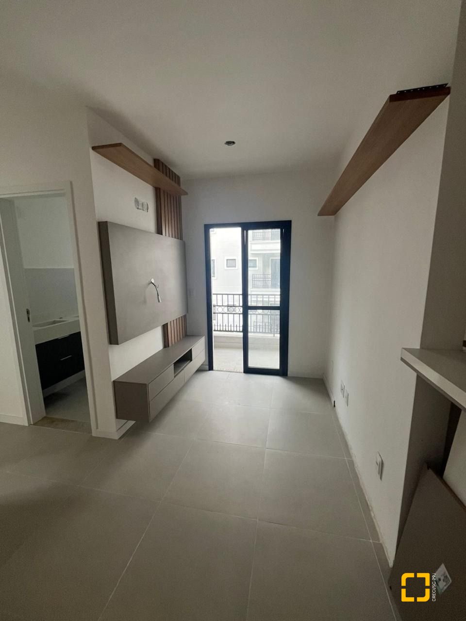 Apartamento com 69m², 3 quartos (sendo 1 suíte), 1 garagem, no bairro Vargem do Bom Jesus em Florianópolis