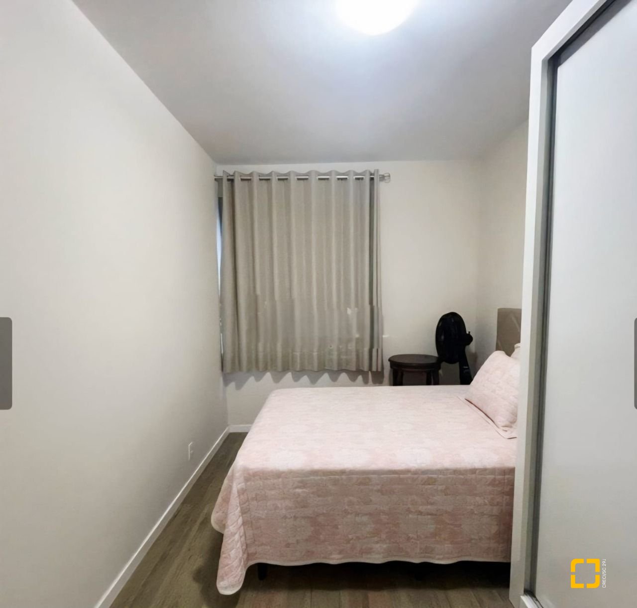 Apartamento com 77m², 3 quartos (sendo 1 suíte), 1 garagem, no bairro Centro em Florianópolis