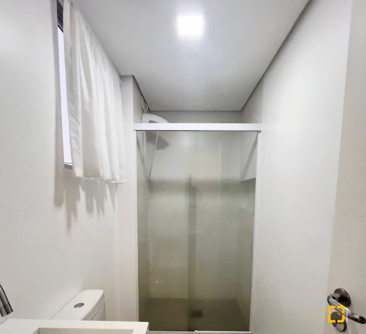 Apartamento com 77m², 3 quartos (sendo 1 suíte), 1 garagem, no bairro Centro em Florianópolis
