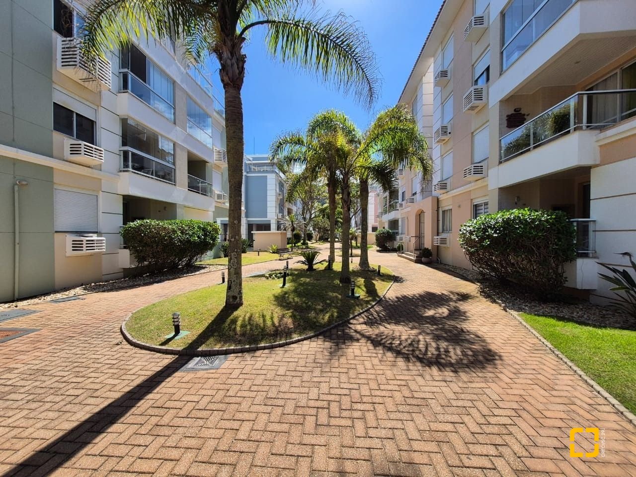 Cobertura com 148m², 4 quartos (sendo 1 suíte), 2 garagens, no bairro Ingleses em Florianópolis