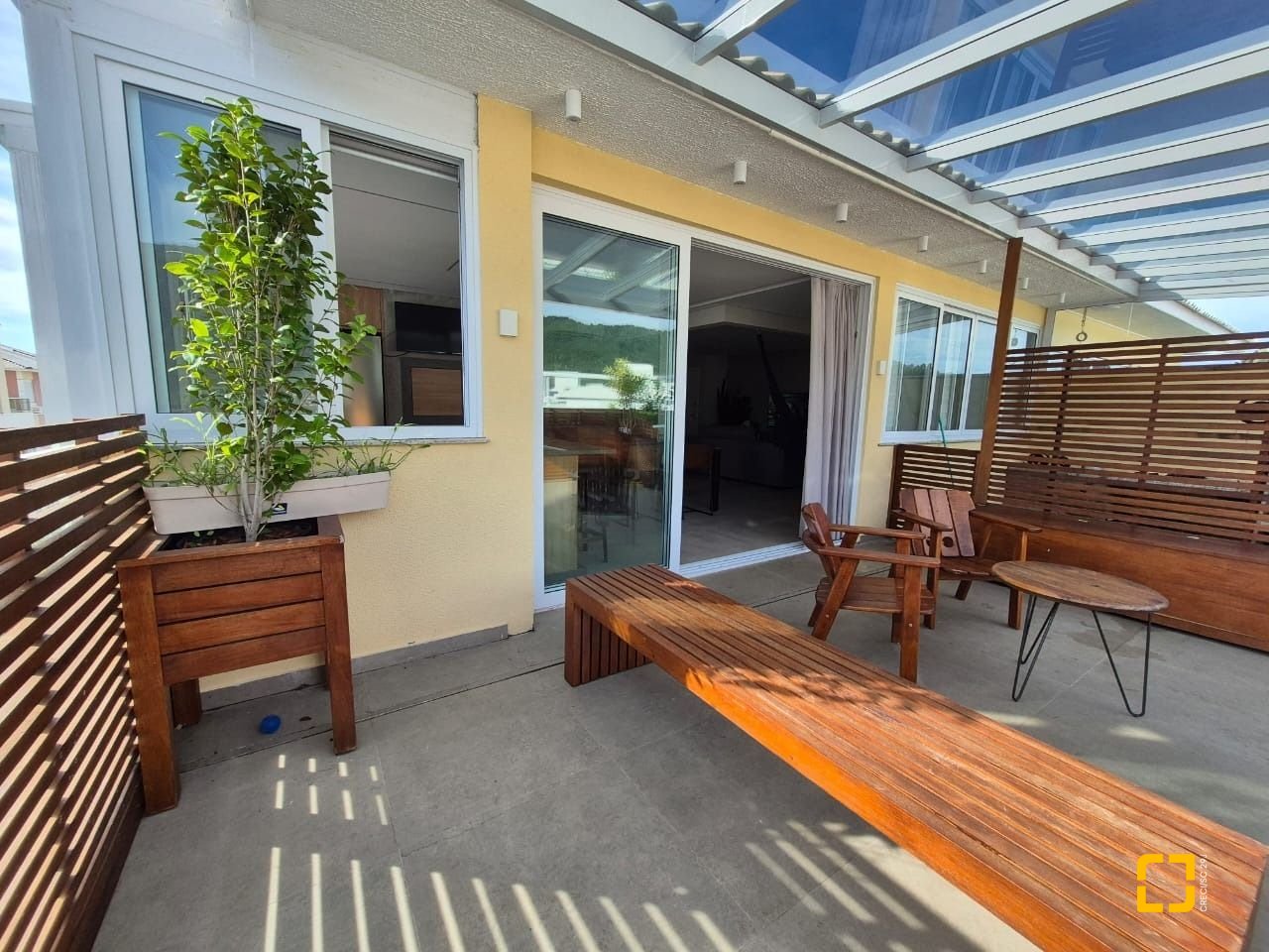 Cobertura com 148m², 4 quartos (sendo 1 suíte), 2 garagens, no bairro Ingleses em Florianópolis