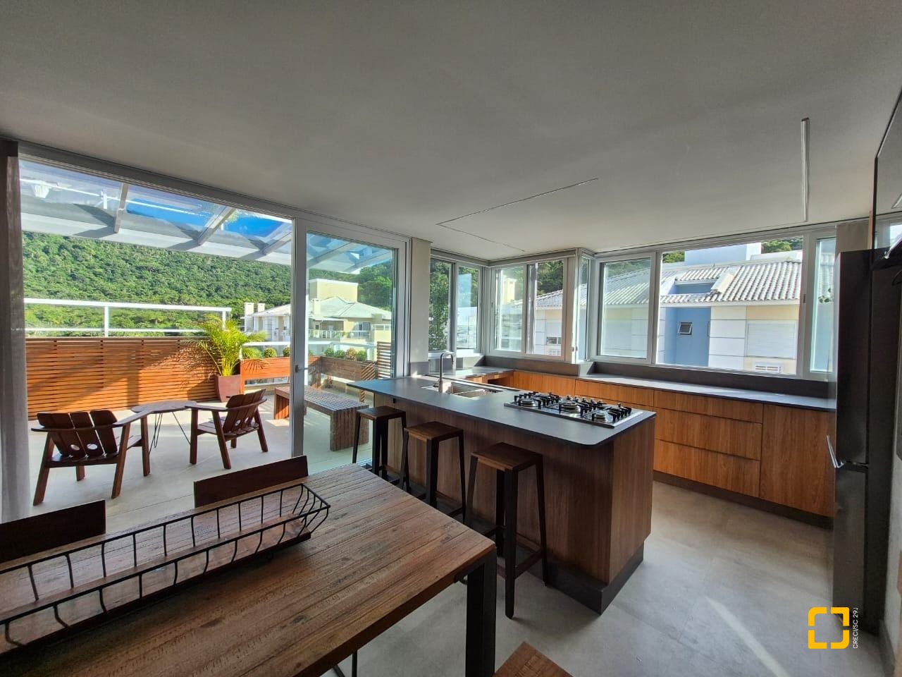 Cobertura com 148m², 4 quartos (sendo 1 suíte), 2 garagens, no bairro Ingleses em Florianópolis