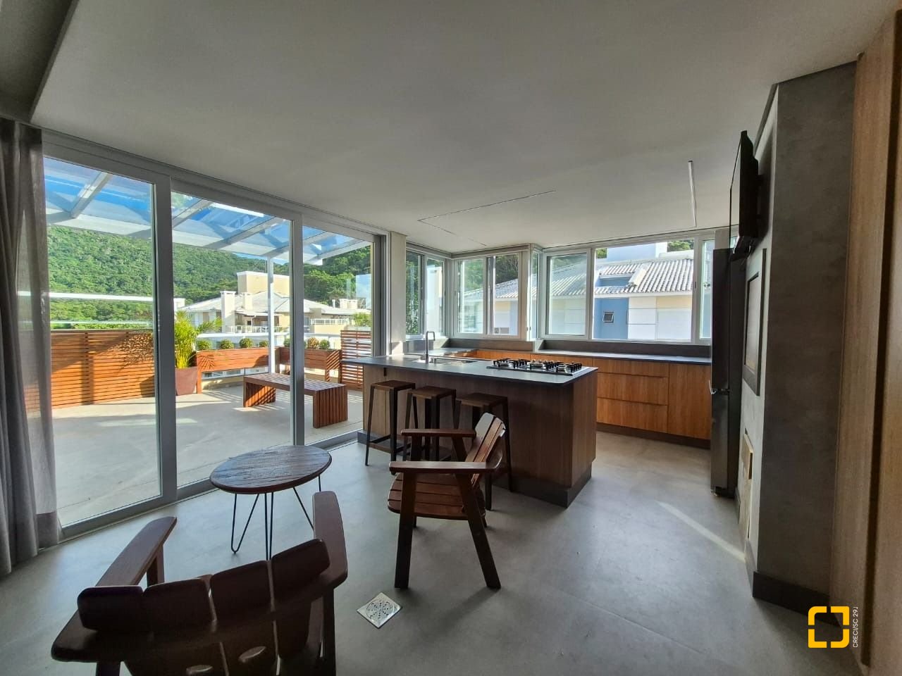 Cobertura com 148m², 4 quartos (sendo 1 suíte), 2 garagens, no bairro Ingleses em Florianópolis