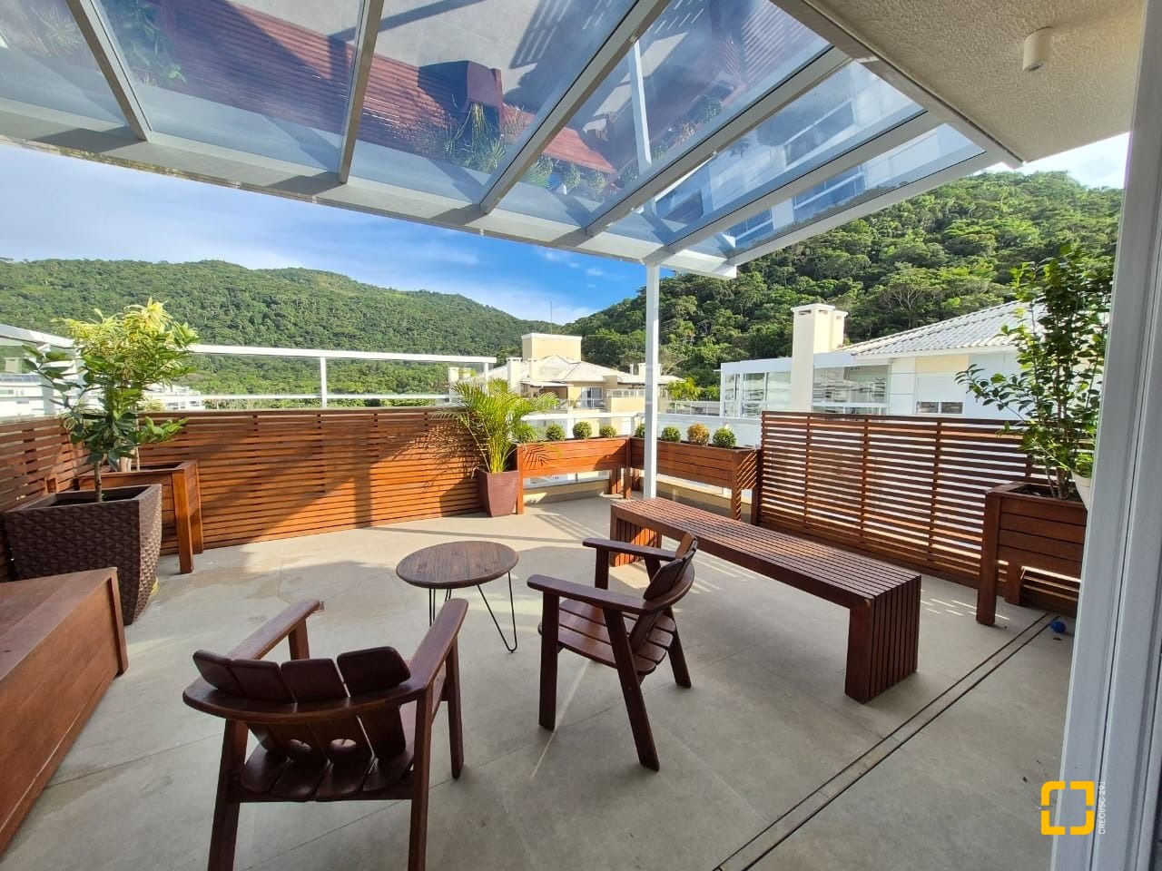 Cobertura com 148m², 4 quartos (sendo 1 suíte), 2 garagens, no bairro Ingleses em Florianópolis
