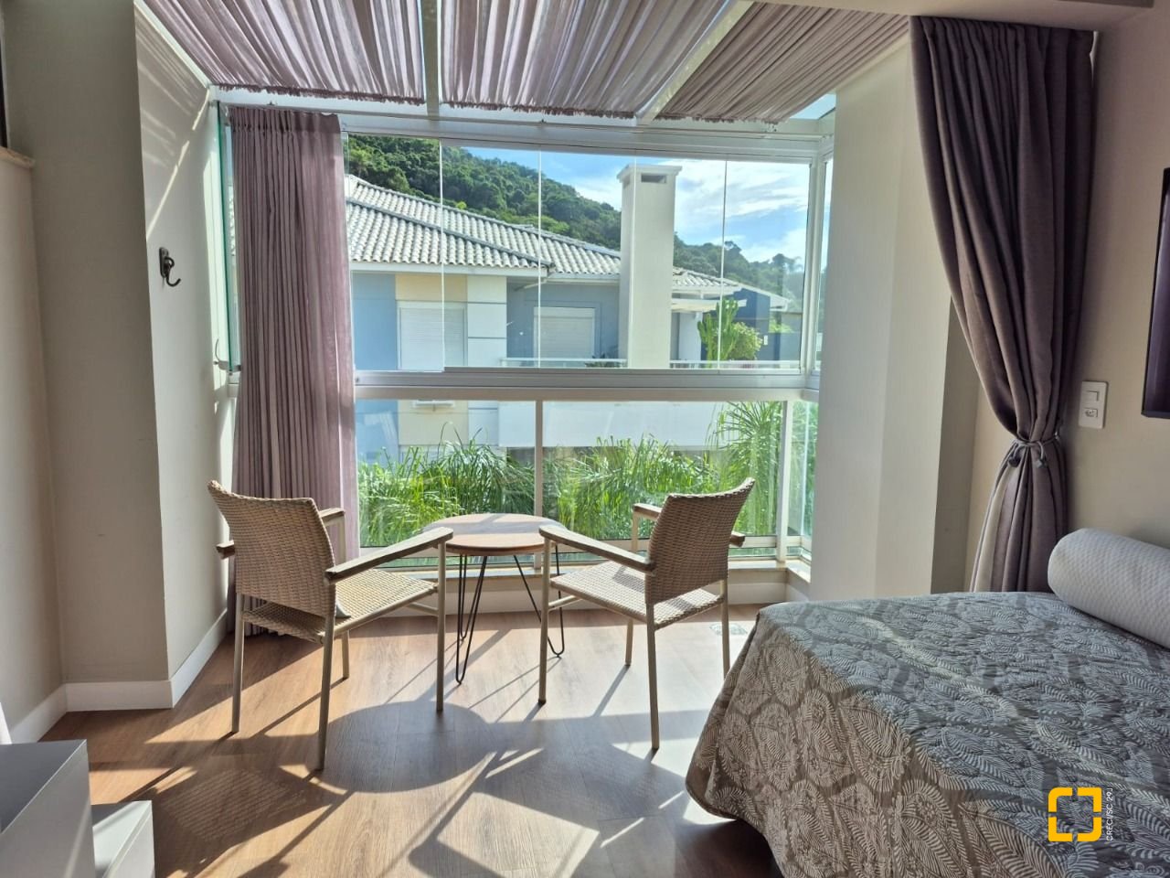 Cobertura com 148m², 4 quartos (sendo 1 suíte), 2 garagens, no bairro Ingleses em Florianópolis
