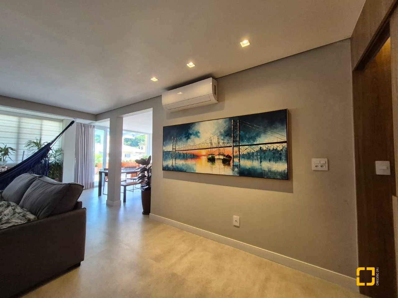 Cobertura com 148m², 4 quartos (sendo 1 suíte), 2 garagens, no bairro Ingleses em Florianópolis