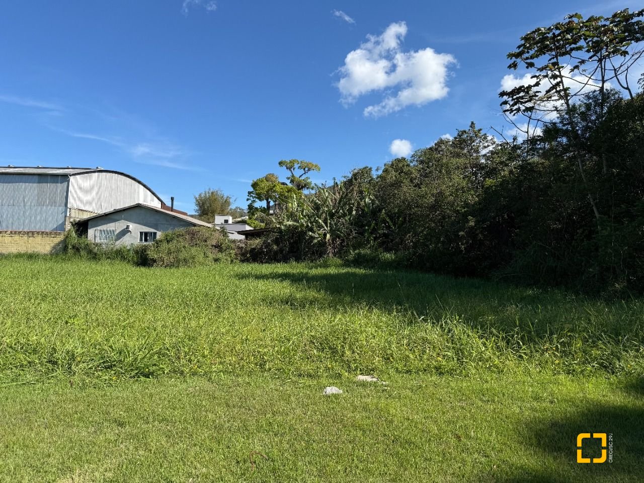 Terreno com 494m², no bairro Ratones em Florianópolis