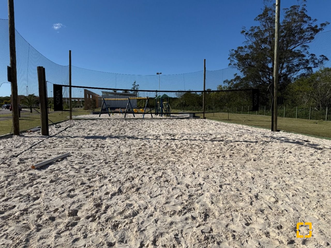 Terreno com 494m², no bairro Ratones em Florianópolis