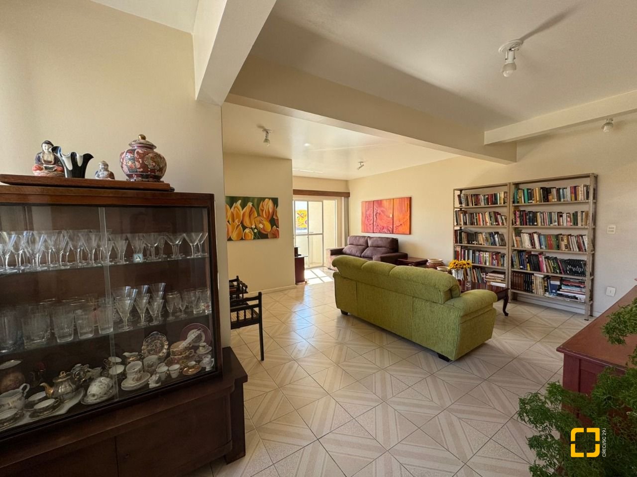 Apartamento com 70m², 3 quartos, 1 garagem, no bairro Balneário em Florianópolis