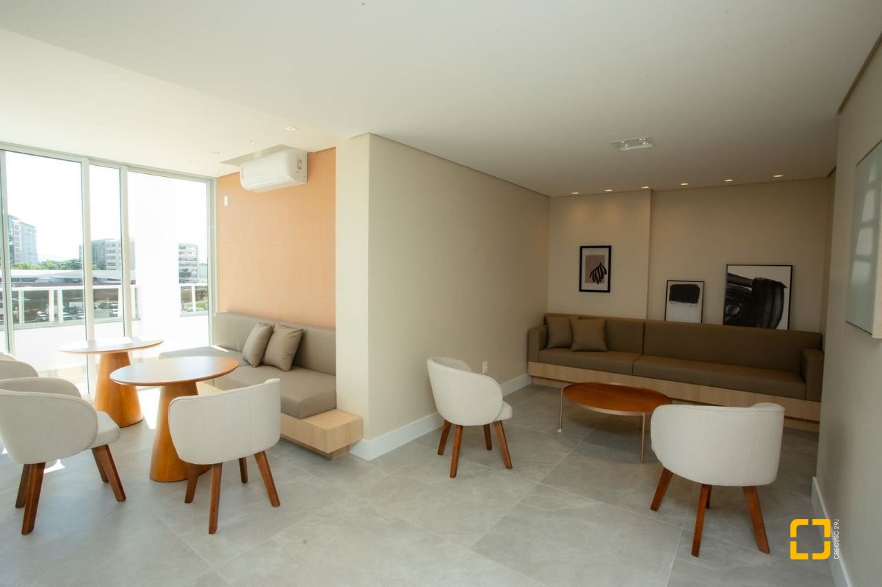Cobertura com 125m², 3 quartos (sendo 2 suítes), 2 garagens, no bairro Pedra Branca em Palhoça