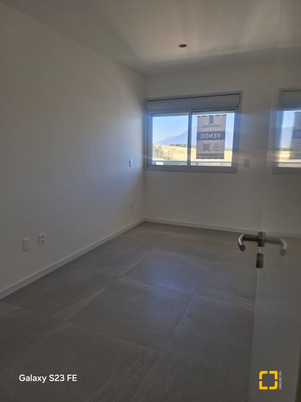 Cobertura com 125m², 3 quartos (sendo 2 suítes), 2 garagens, no bairro Pedra Branca em Palhoça