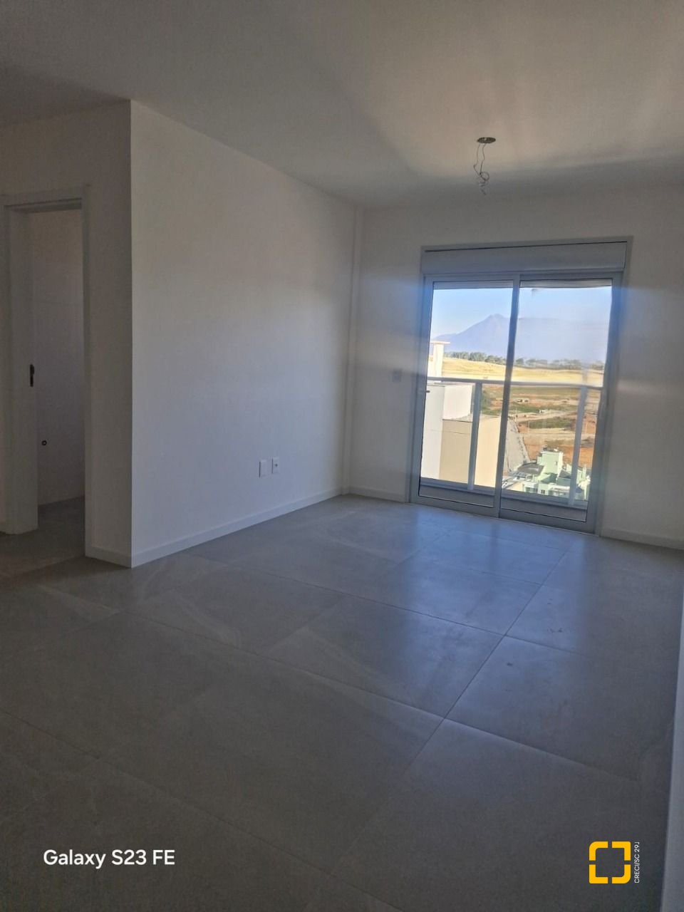 Cobertura com 125m², 3 quartos (sendo 2 suítes), 2 garagens, no bairro Pedra Branca em Palhoça