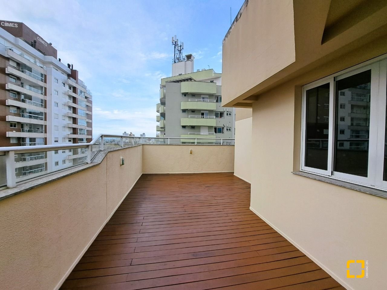 Cobertura com 134m², 3 quartos (sendo 1 suíte), 1 garagem, no bairro Nossa Senhora do Rosário em São José