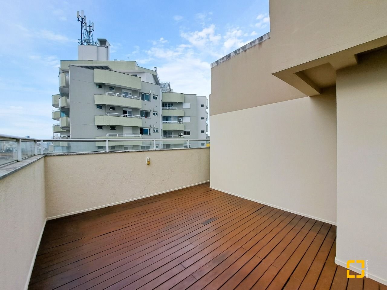Cobertura com 134m², 3 quartos (sendo 1 suíte), 1 garagem, no bairro Nossa Senhora do Rosário em São José