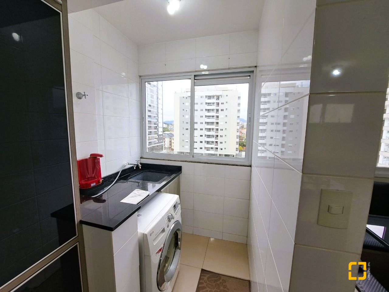 Cobertura com 134m², 3 quartos (sendo 1 suíte), 1 garagem, no bairro Nossa Senhora do Rosário em São José