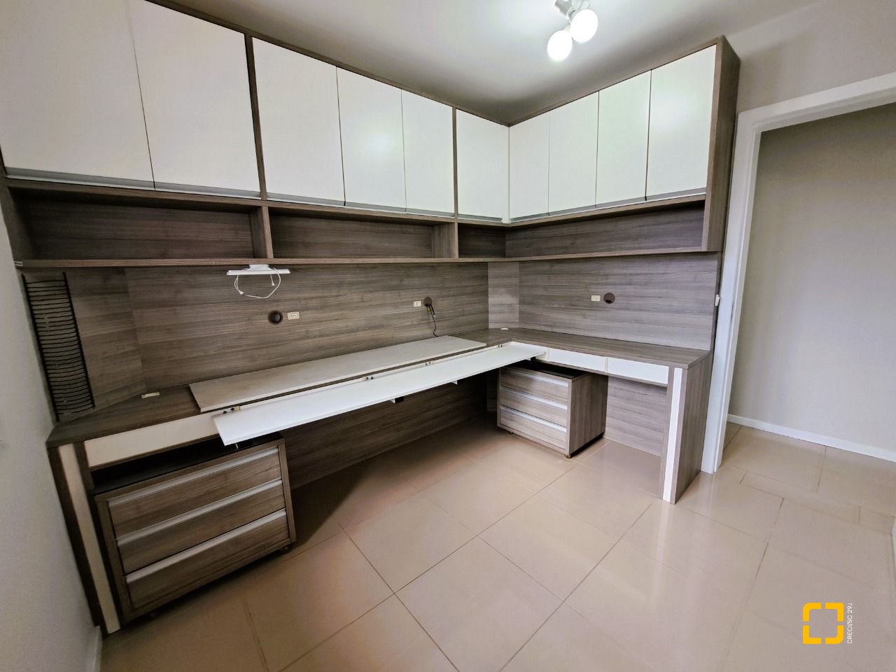 Cobertura com 134m², 3 quartos (sendo 1 suíte), 1 garagem, no bairro Nossa Senhora do Rosário em São José