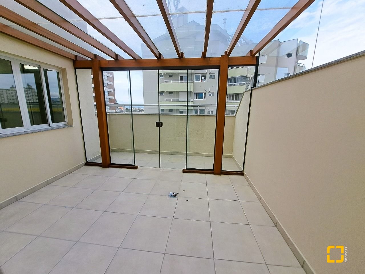 Cobertura com 134m², 3 quartos (sendo 1 suíte), 1 garagem, no bairro Nossa Senhora do Rosário em São José