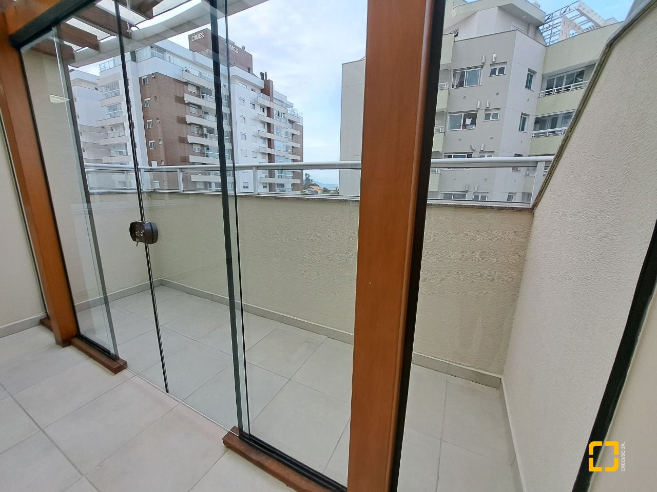 Cobertura com 134m², 3 quartos (sendo 1 suíte), 1 garagem, no bairro Nossa Senhora do Rosário em São José